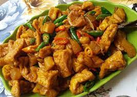 Kikil berteksur kenyal dan dijual dengan harga murah. Resep Tumis Kikil Tahu Cabai Hijau Kiriman Dari Irma Kanaka Kumpulan Resep Masakan Sederhana Mudah Cocok Untuk Pemula