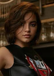 Noelle Stark's Instagram, Twitter & Facebook