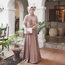 Brokat tile juga cocok untuk kamu yang senang dengan corak simpel sekaligus terkesan berkelas. Harga Dress Brokat Terbaik Juni 2021 Shopee Indonesia