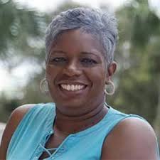 Book the Best Motivational Speaker for Your Organization