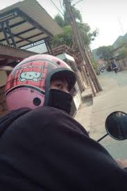  Pin Oleh Alifia Safitri Di Nge H A L U Di 2020 Gambar Pasangan Orang Lucu Pacar Pria