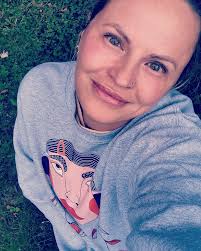 Tijd voor nog een self-love fotootje.. #boudoirshoot #selflove  #focusonthegoodnotthebad #lastyear Credits to @brynnrummens.photography