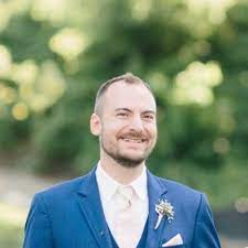 Up before 2 am doomscrolling. Matthew Lindner Themrmlindner Twitter