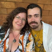 Cameron Sloss's Instagram, Twitter & Facebook