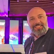 Victor Disla's Instagram, Twitter & Facebook