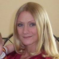 Shannon Loy's Instagram, Twitter & Facebook