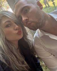 First night out since the baby for this mommy…with a new haircut ✂️ ⁣ .⁣ .⁣  .⁣ .⁣ .⁣ #bangs #bangstyle #curtainbangs #fashiongram #fashionstyle #fringe  #fringebangs #haircut #hairfashion #longhair #longhairdontcare #newhair  #newhaircut #