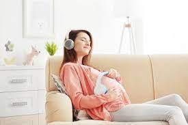 4 Wonderful Effects Of Listening To Music During Pregnancy