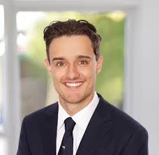 Senior Consultant — Our Team — Rennie