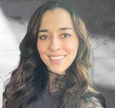 Leona Donaldson's Instagram, Twitter & Facebook