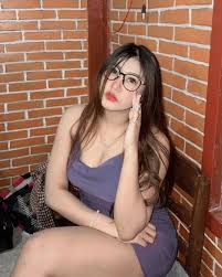 Bacaan Sex Terbaru Dinda Wanita Cantik Junior di Kantor - Cerita Sex