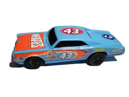 Includes magnum 440 x2 chassis & pit crew set. Salute To Petty 43 Hotwheels 1967 Pontiac Gto General Mills Wheaties Car Nascar Hotwheels Pontiac Pontiac Gto Hot Wheels Pontiac