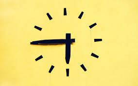 O atual regime de mudança da hora é regulado por uma diretiva (lei comunitária) de 2000, que prevê que todos os anos os relógios sejam, . Relogios Atrasam Uma Hora De Sabado Para Domingo Hora Civil Publico