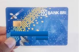 Pihak bank memberikan kemudahan bagi nasabahnya untuk berbelanja di mesin edc, sebuah mesin kecil untuk bertransaksi belanja di ritel, tanpa perlu menggunakan uang tunai. Apakah Fungsi Nomor Kartu Debit Simak Penjelasan Lengkapnya Di Sini