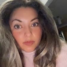 Mary Paredes's Instagram, Twitter & Facebook