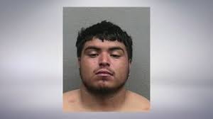 Brazoria County manhunt: Man wanted after overnight crime spree