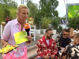 Diese zuschauer sehen so gar nicht nach schlager aus. Zdf Fernsehgarten Andrea Kiewel Etwa Noch Traumatisiert Von Dem Mockridge Eklat Tv