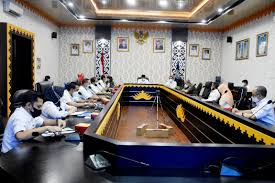 Demikian juga bagi mc jumat, yaitu mc yang tampil sebelum khotib naik mimbar. Infopublik Pemkot Metro Gelar Ekspose Pencegahan Dan Penanganan Covid 19 Di Bulan Ramadhan