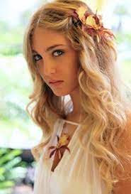 Hawaiian Hairstyle Hawaiian Hairstyles Hair Styles Diy Hairstyles