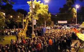 Tricouri și traiste cu identitatea evenimentului disponibile în bucurești. Noaptea Muzeelor Program Èi Oferte Europa Fm