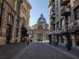 Famous worldwide for bran castle (known as dracula's castle due as you can see, there are plenty of options for city breaks in romania. Romania Archives Mini Adventures