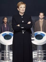 The general knowledge programme was first broadcast in 2000 before ending. Anne Robinson To Return To The Weakest Link But There S A Twist Tv Radio Showbiz Tv Express Co Uk