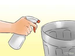 How To Keep Raccoons Out Of A Trash Can Trash Trash Can Raccoon