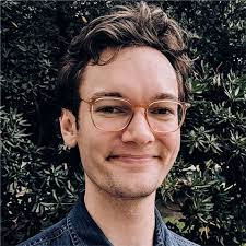 Cara Pugh's Instagram, Twitter & Facebook