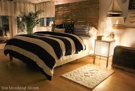 Bed headboards made out of pallets. So You Want To Build A Pallet Headboard The Thinking Closet