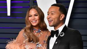 Chrissy teigen was born on november 30, 1985 in delta, utah, usa as christine diane teigen. Lvgcu8or6rm1am