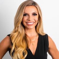 Christa Collier's Instagram, Twitter & Facebook