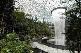 Copurtesy of jewel changi the rain vortex will be the world's biggest indoor waterfall. Singapore Airport S New Indoor Waterfall Zawya Mena Edition