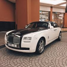 Searching Rolls Roys Car To Rent For Your Own Or Loved One Marriage Our Wide Fleet Of Luxury Cars Is The Best Opti Rolls Royce Luxury Car Rental Luxury Cars