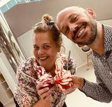 Sometimes it is just ice cream 💗 at the Merck cantine and one of your best  colleagues, what makes your day. Thank You Julien for the great lunch :-)