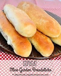 Copy Cat Olive Garden Breadsticks Olive Garden Breadsticks Breadsticks Restaurant Recipes Famous