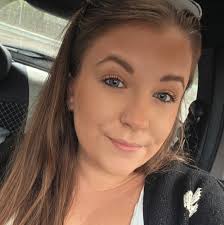 Is anyone open for shopping/fishing? Trying to design my island and could  use some inspo as well!