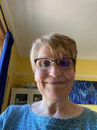 What music is best for line dancing?