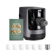 Amazon De Elektrische Nudelmaschine Nina Vollautomatisch Pastamaker Mit Wiegefunktion Inkl 7 Nudeleinsatzen Und Rezeptheft Nudelmaschine Pastamaker Nudel