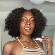 Jada Robertson's Instagram, Twitter & Facebook