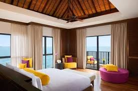 What are some restaurants close to gold coast morib international resort? Chalet And Resort Bagan Lalang Sepang Avani Sepang Goldcoast Resort