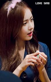 Let's face it, we all get old but we can choose to ignore that, embrace it or try to hold it off. Hwang Eunbi 0603 Gfriend S Officials Colors They Look So Beautiful