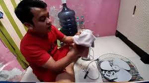 Peralatan elektronik perlu dirawat agar tetap awet untuk digunakan jangka panjang. Cara Membersihkan Dan Merawat Kipas Angin Dirumah Youtube