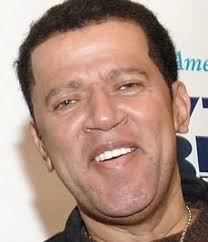 Mel Carter with “Hold Me, Thrill Me, Kiss Me”** **Mel Carter (born