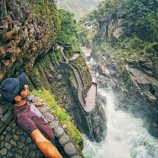 Nov 04, 2019 · disfruta de los balcones (donde puedes admirar la caída del agua), el puente colgante y la grieta al cielo (grieta formado naturalmente que te lleva detrás de la cascada del pailón del diablo), atractivos que forman parte de este destino imperdible de baños de agua santa. Conociendo Los Lugares Mas Lindos Del Mundo Pailon Del Diablo Banos De Agua Santa Seguimos Fotografiandoelmundo Roadtrip Pailond