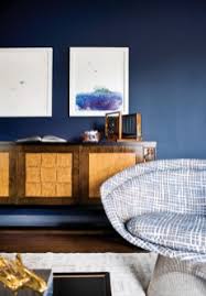 The stone floor extends up the fourth wall with glass tile inse. Inspiring Spaces Atlanta Homes And Lifestyles