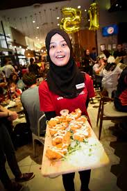 On trip.com, you can find out the best food and drinks of the manhattan fish market in kuala lumpur. The Manhattan Fish Market Turns 15 Fish Tacular Years