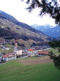 Dabei muss heute und morgen mit gewittern und am dienstag mit regenschauern gerechnet werden. St Johann Ahrntal Reisefuhrer Auf Wikivoyage