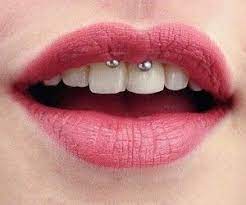 Smiley Piercing Tumblr Google Da Ara Mouth Piercings Smiley Piercing Piercings