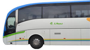 Juanma moreno presenta una nueva flota de ambulancias en granada. Alquilar Autobuses Granada Autocares Moreno