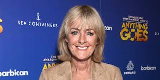 Jane Moore's latest look is a lesson in the grown up pink trend